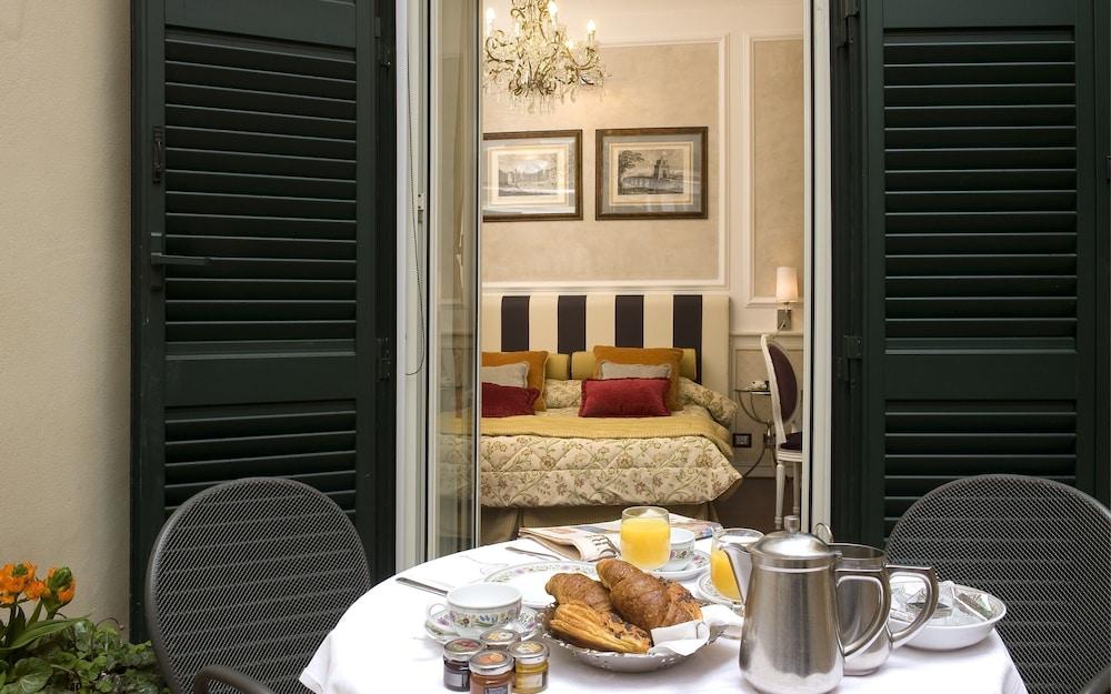 The Britannia 4* Rome